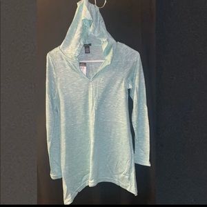 New Women’s XS Rue21 Mint Sharkbite Trim Hoodie